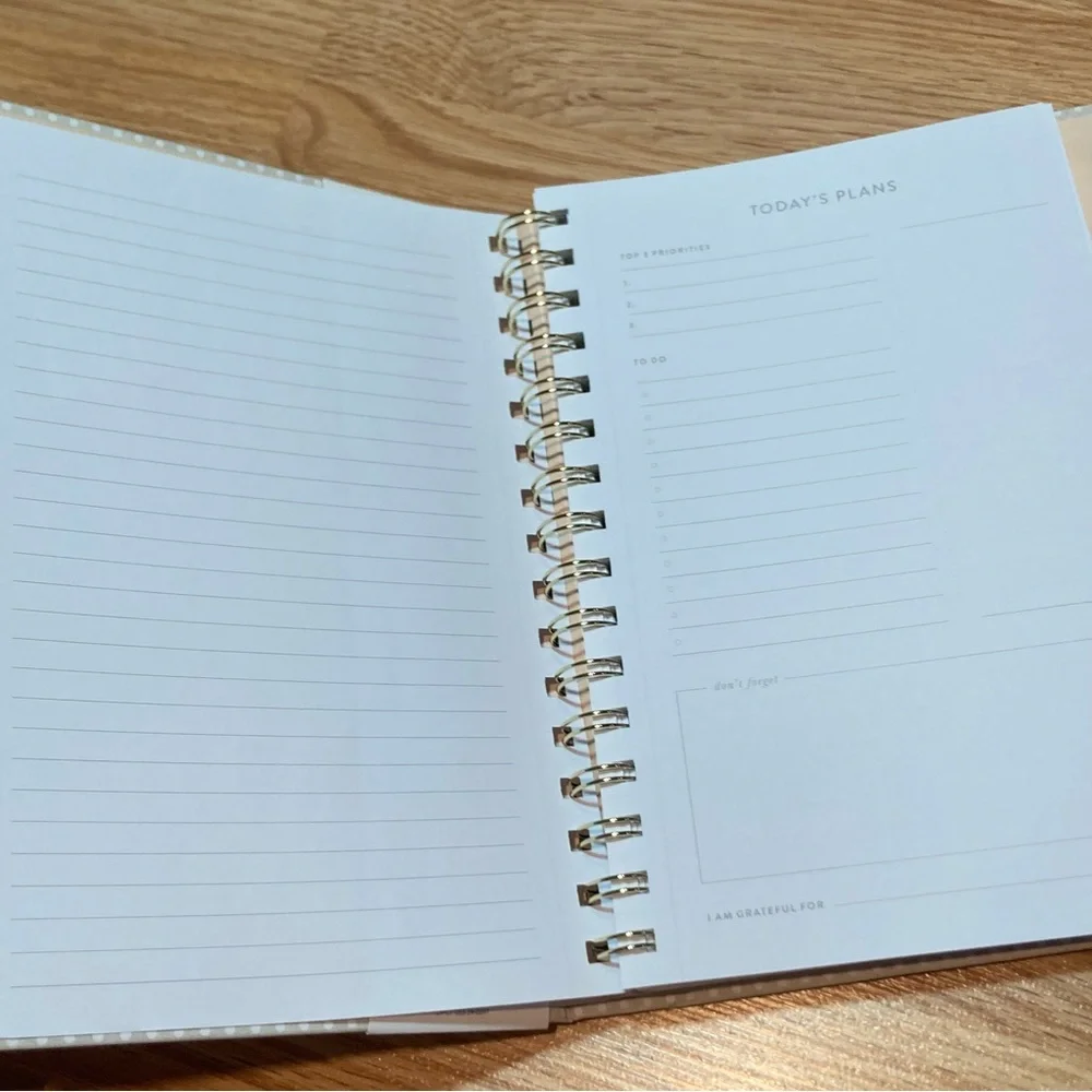 NWT Sugar Paper Undated‎ Planner